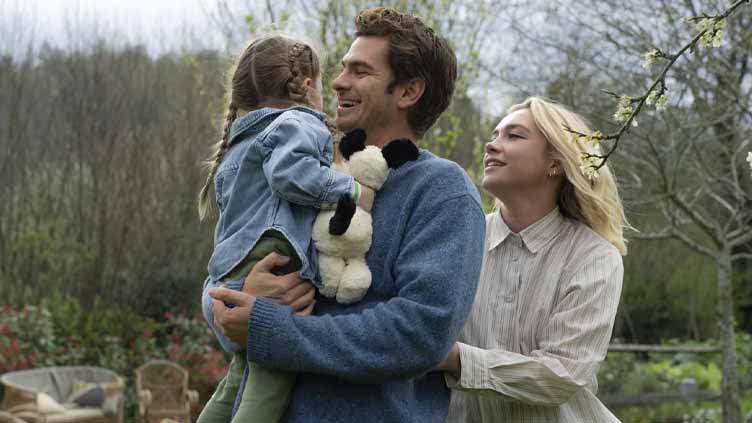 Florence Pugh and Andrew Garfield on living through 'We Live in Time'