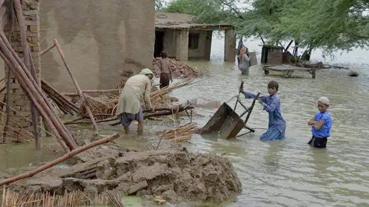 خیبر : سیلابی ریلے میں بہنے سے 2بچے جاں بحق،دو کو بچا لیا گیا