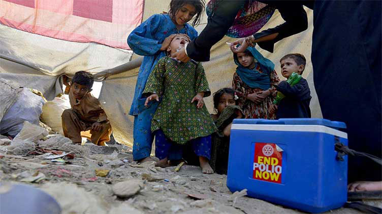 Pakistan reports four new polio cases