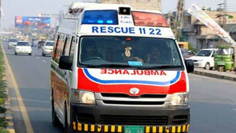 Two killed, four injured in road accidents in Arifwala, Wazirabad