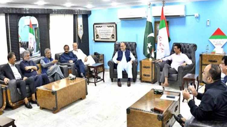 MQM-P greenlights constitutional amendment after meeting govt delegation 