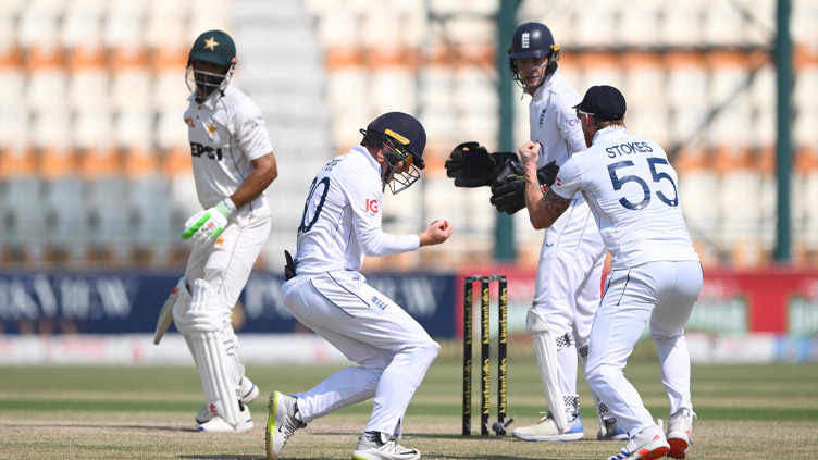 Bashir's 3 wickets keep England well in game