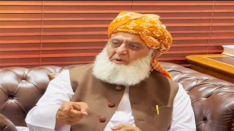 It is not democracy, if parliament passes controversial amendment: Fazl