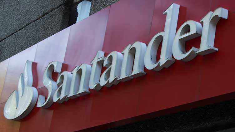 Santander launches digital bank in US to gain cheaper funding for auto loans