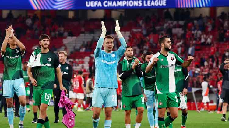 Praise for Feyenoord after surprise win at Benfica