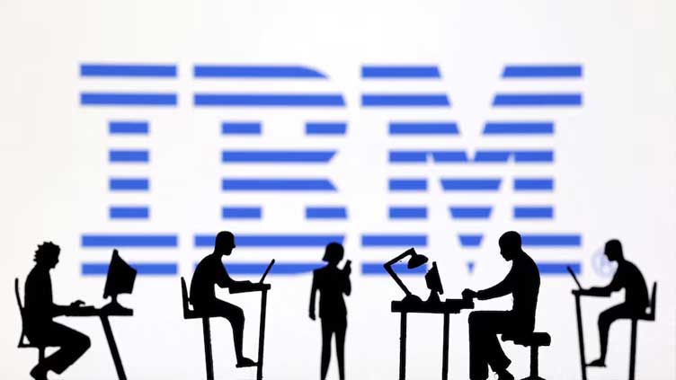 IBM falls as slowing enterprise spending pressure consulting growth