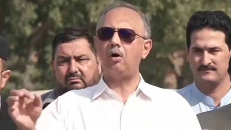 PTI consists of Imran Khan bloc only, says Omar Ayub 