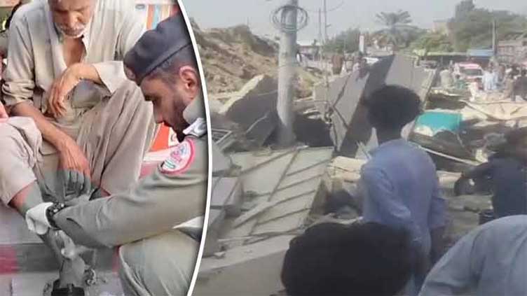 Wall collapse claims two lives in Karachi