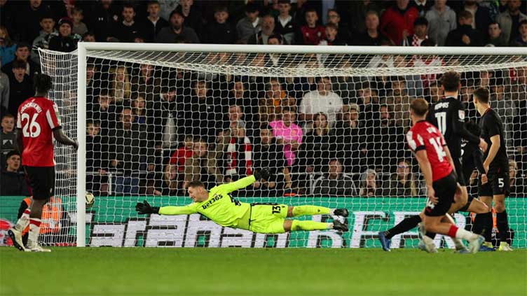 Southampton, Brentford scrape into League Cup quarter-finals