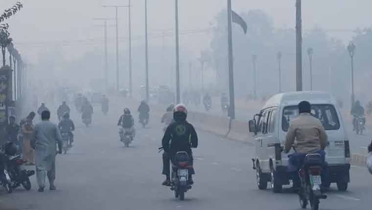 ہواؤں کا رُخ تبدیل، لاہور میں فضائی آلودگی میں کمی ہونے لگی