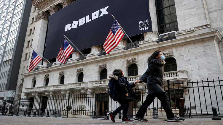 Roblox lifts annual bookings forecast as in-game spending booms