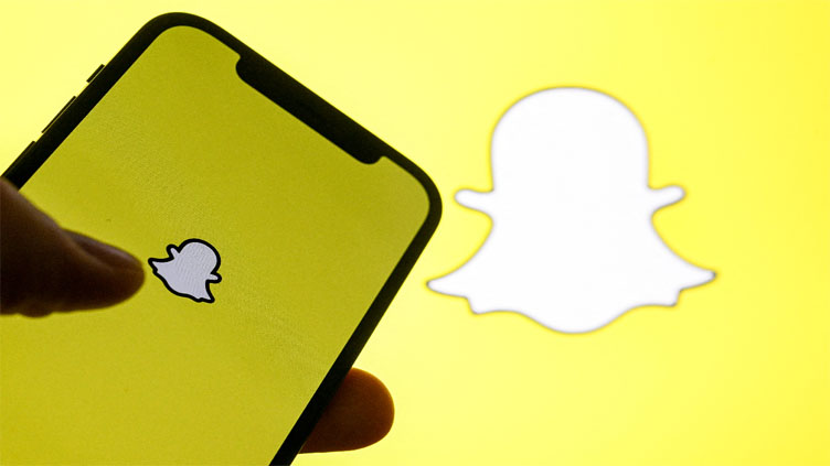 Snapchat to integrate ads in messaging feed, introduce smart glasses 