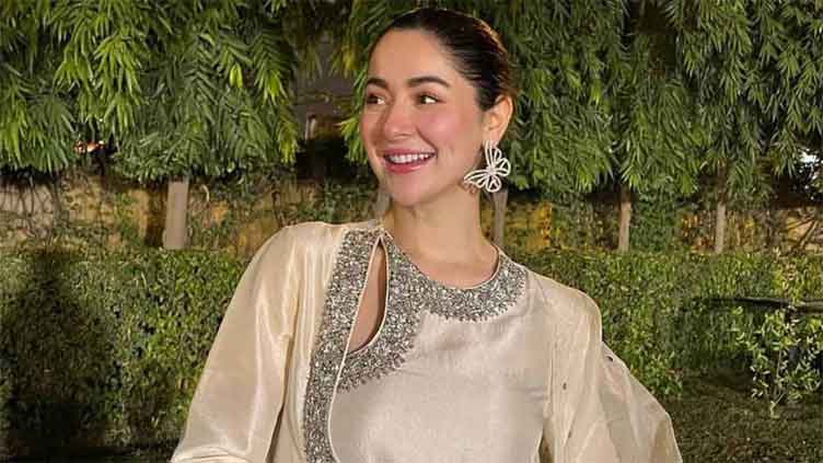 Indian journalist requests Hania Amir for interview