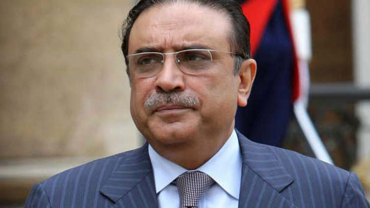 President Zardari pays tribute to martyrs on Defence Day