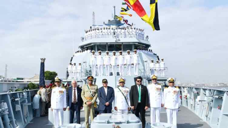 President for stronger Navy to protect Pakistan's geo-economic interests