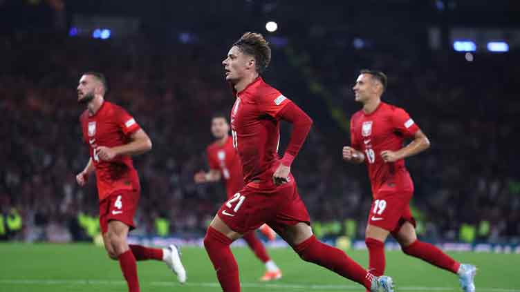 Poland beat Scotland 3-2 with last-gasp penalty