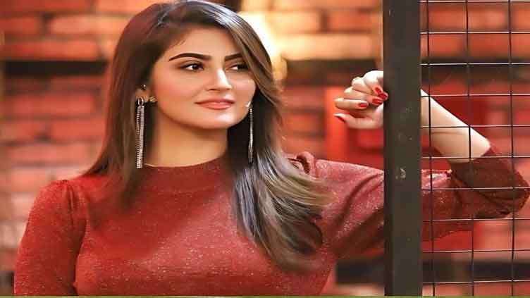 Hiba Bukhari answers to fan's query about her favourite actor