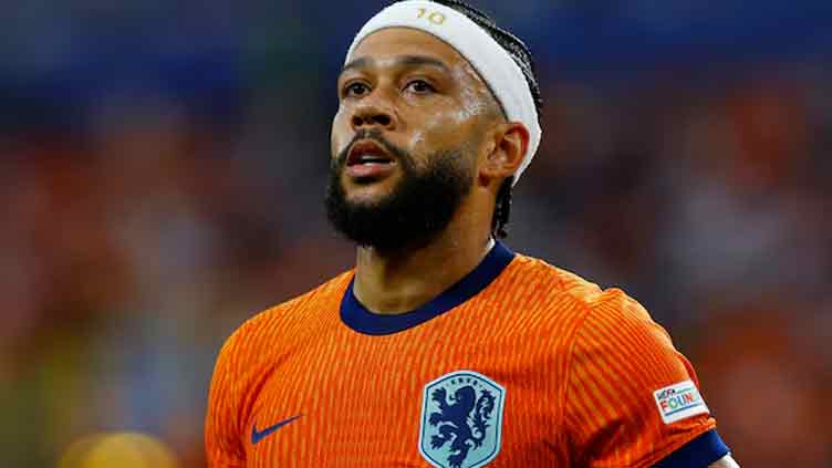 Dutch striker Depay signs with Brazilian club Corinthians