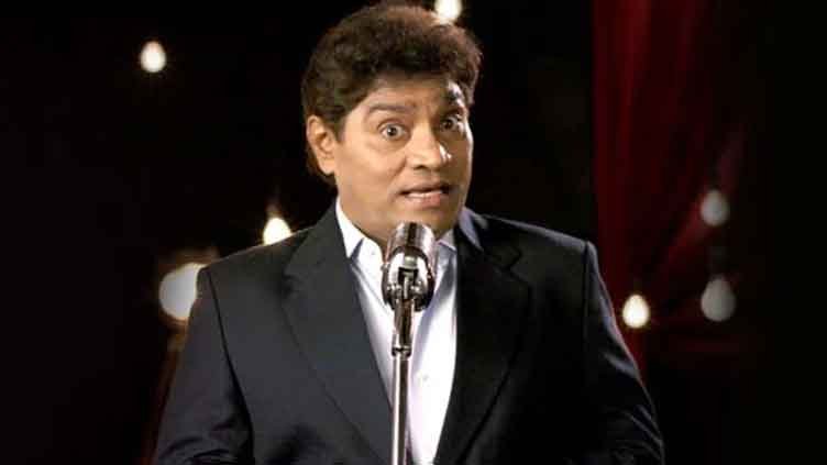 Who is Johnny Lever's favourite Pakistani cricketer?