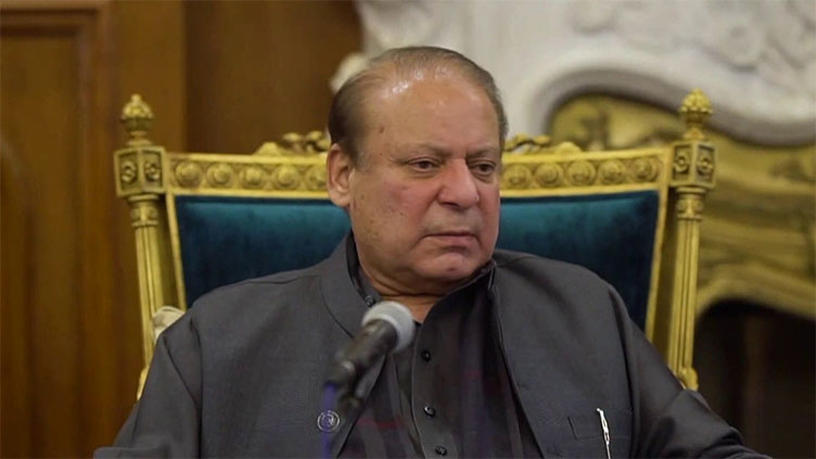 Nawaz leaves for Lahore as govt failed to table constitutional amendment bill in NA