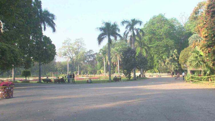 Lahore to experience hot and humid weather with no rain forecast