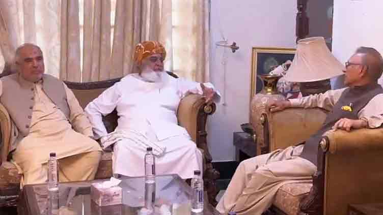 Asad Qaiser hosts lunch for Fazlur Rehman and Arif Alvi