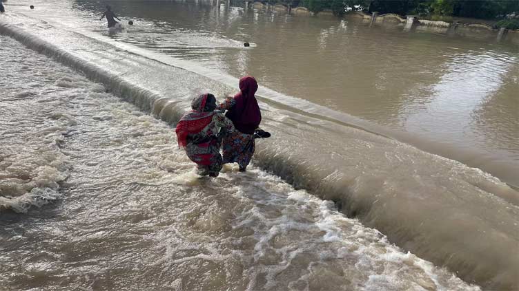 Nigeria flags flood risk in 11 states as Cameroon releases dam water