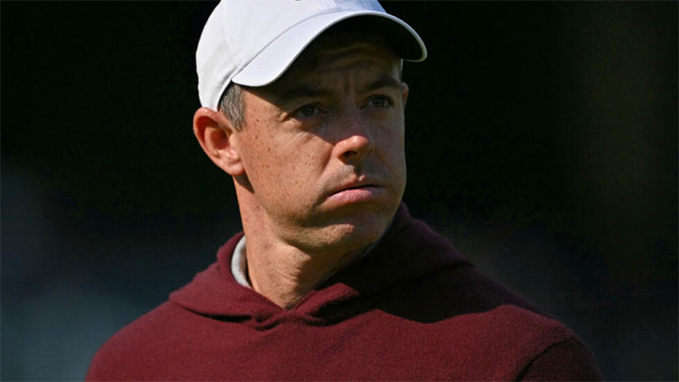 Breaking bad as McIlroy endures 'weird' day