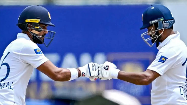 Sri Lanka lead by 202 in first New Zealand Test