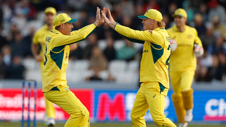 Australia ease to comfortable win over lacklustre England