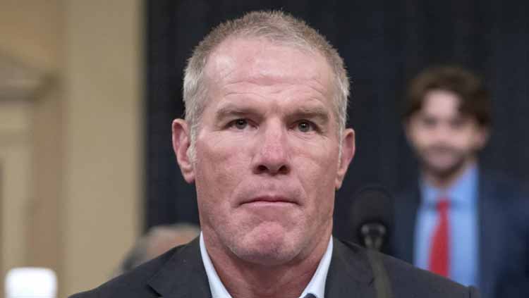 Retired NFL quarterback Brett Favre says he has Parkinson's disease