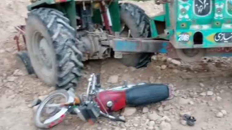 One killed in road accident in Okara