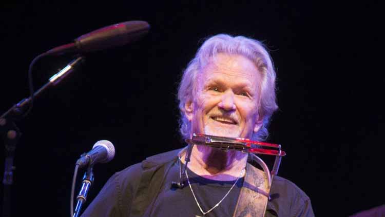 Kris Kristofferson, singer-songwriter and actor, dies at 88