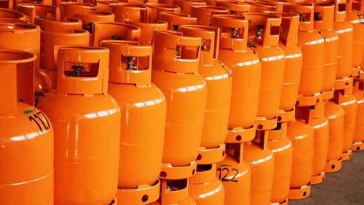 Ogra increases LPG price by Rs7.31 per kg 