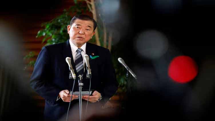 Japan, Vietnam pledge to support free trade as PM Ishiba visits Hanoi