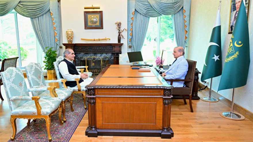PM, Saad Rafique discuss political situation