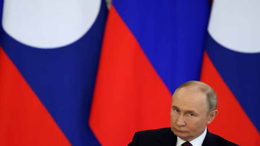 Putin, facing Trump deadline, signals no change in Russia's stance on Ukraine