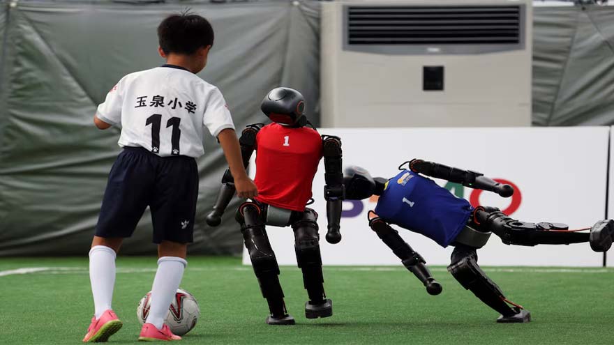 Chinese soccer team train for inaugural World Humanoid Robot Games