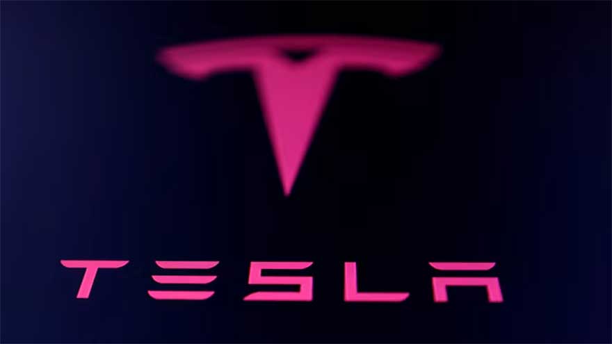 Tesla ordered by Florida jury to pay $243 million in fatal Autopilot crash