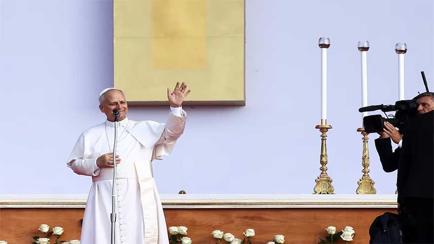 Pope Leo exhorts crowd of million Catholic youth to spread their faith