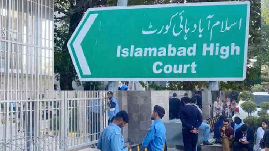 IHC directs DC Islamabad to hold talks, end protest outside National Press Club