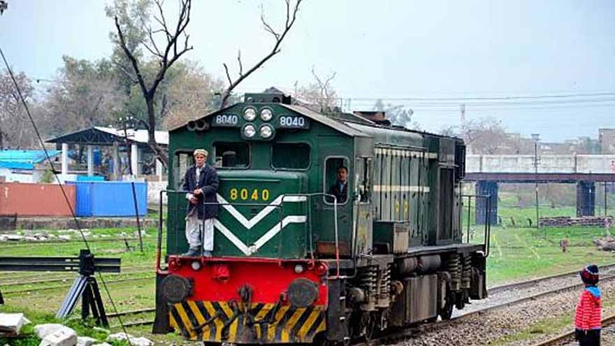 Jaffar Express' pilot engine attacked in Balochistan, no casualty reported