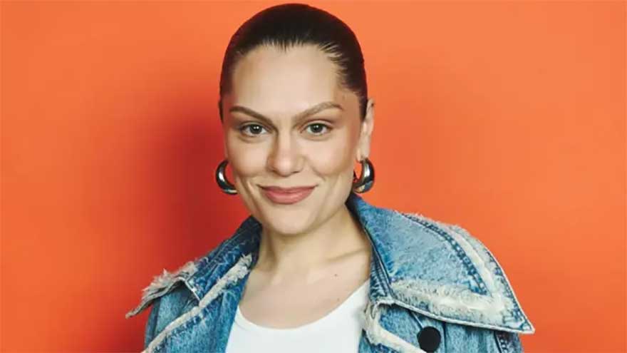 Jessie J hospitalised for pain six weeks after breast cancer surgery
