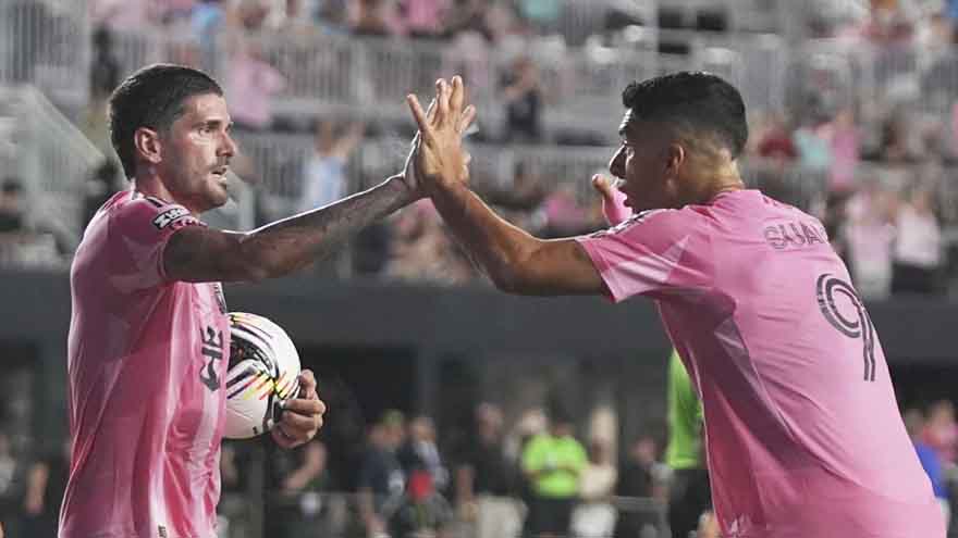 Luis Suárez leads Inter Miami to 3-1 win over Pumas in Leagues Cup