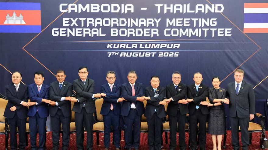 Cambodia and Thailand agree to ASEAN observers to ensure ceasefire holds