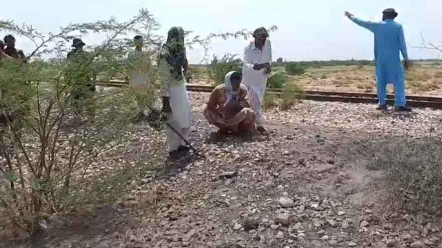 Jaffer Express narrowly escapes explosion near Sibi railway track