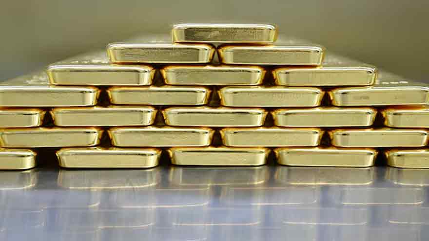 Gold futures hit record high after report of US tariffs on gold bars