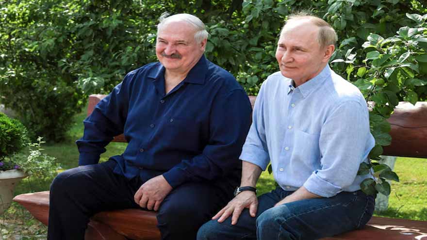 Dunya News Putin discusses agreements to meet with Trump in call with Lukashenko