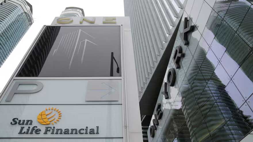 Sun Life shares plunge as Medicaid uncertainty prompts US dental forecast revision