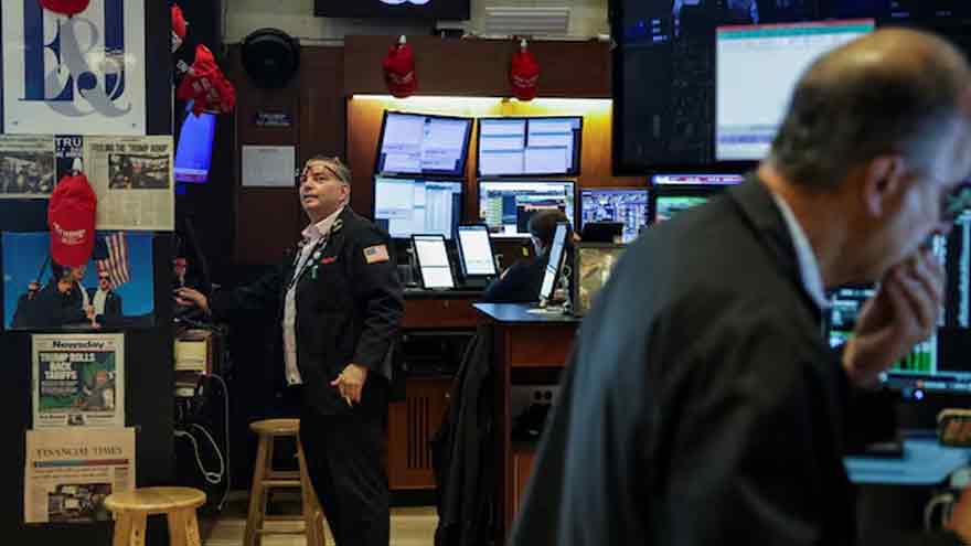 Nasdaq posts record closing high with tech gains, rate cut optimism